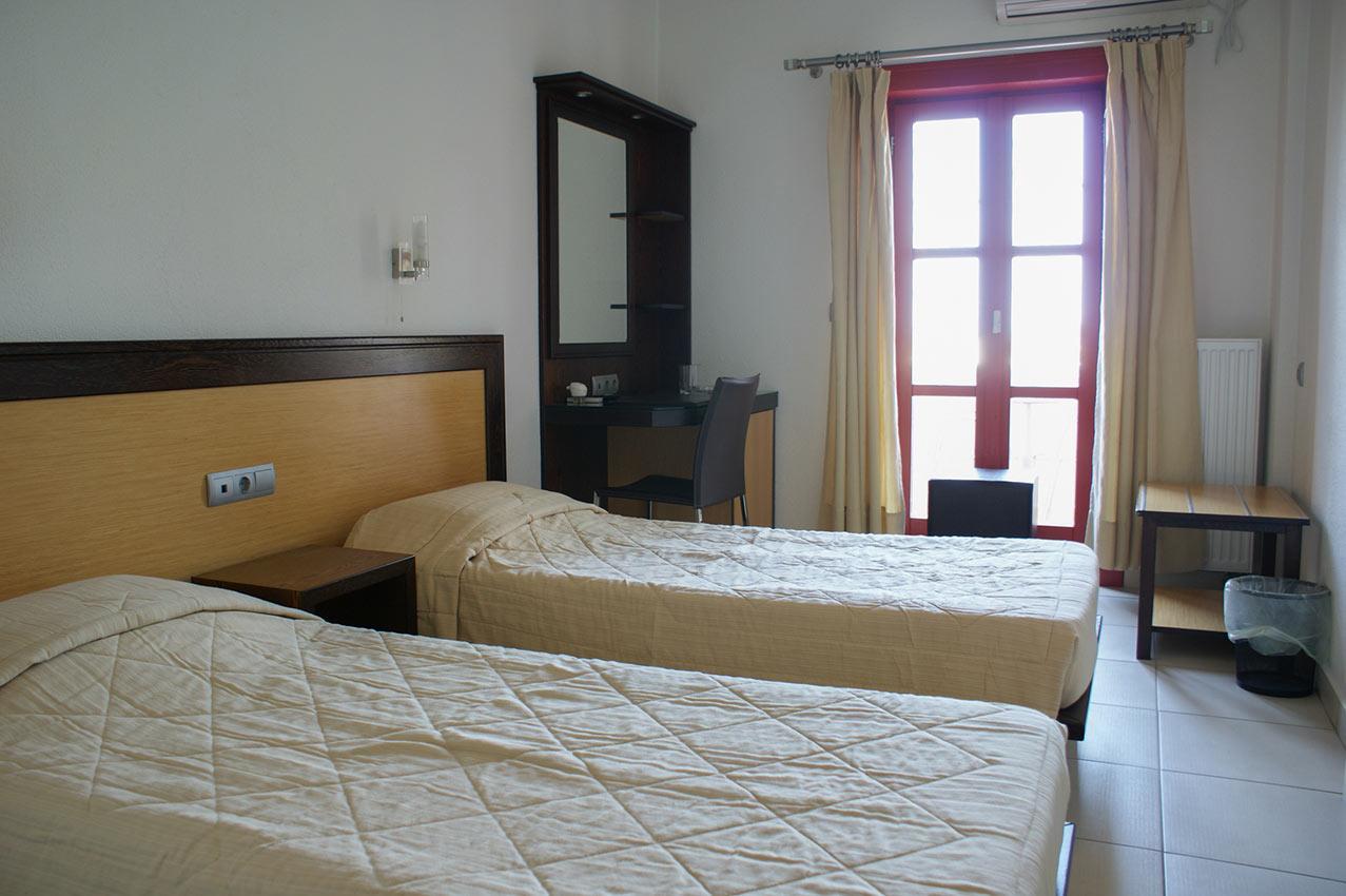 Aposperides Hotel Livadi  Zewnętrze zdjęcie