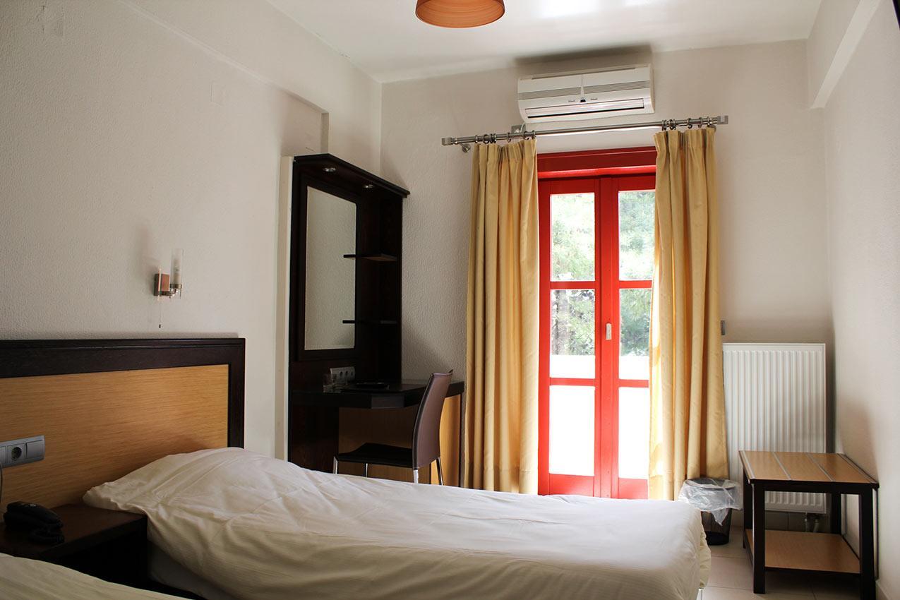 Aposperides Hotel Livadi  Zewnętrze zdjęcie