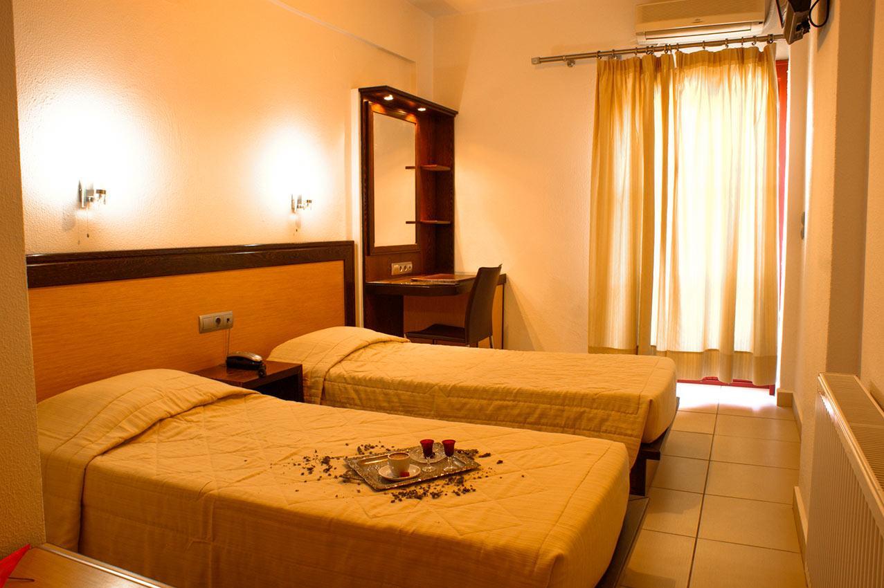 Aposperides Hotel Livadi  Zewnętrze zdjęcie