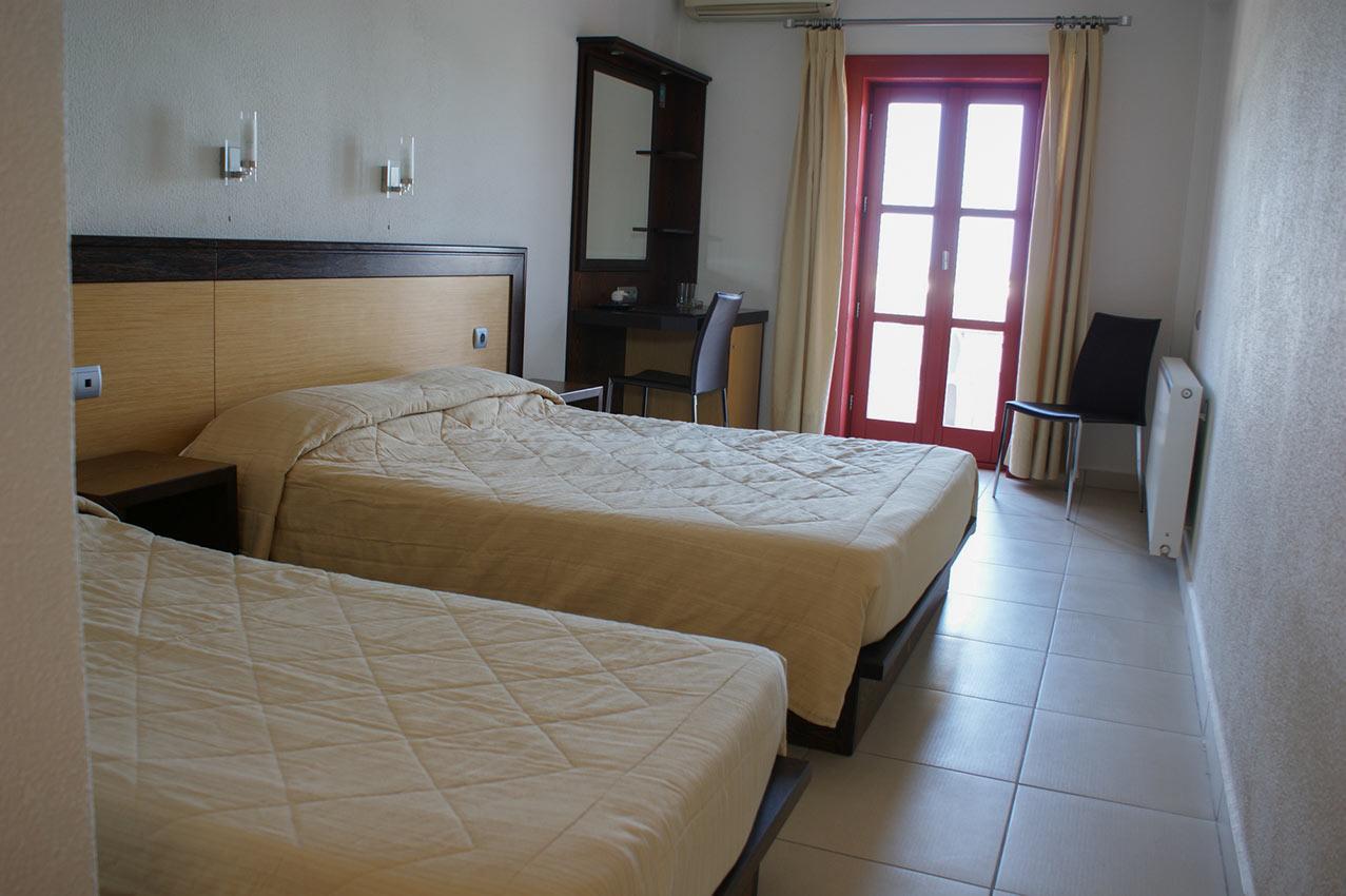 Aposperides Hotel Livadi  Zewnętrze zdjęcie
