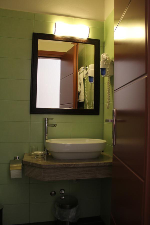 Aposperides Hotel Livadi  Zewnętrze zdjęcie