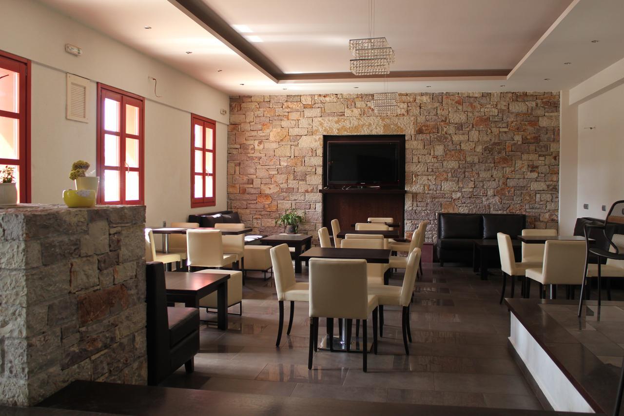 Aposperides Hotel Livadi  Zewnętrze zdjęcie